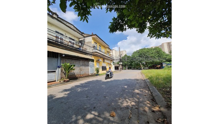 Nhỉnh 5 tỷ có nhà mới 4 tầng full nội thất tại Đông Dư, Gia Lâm, Hà Nội. Lh 0989894845